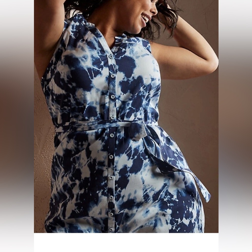 Torrid Blue Tie Dye Front Button Dress Size 0 (large)  NWT Sleeveless